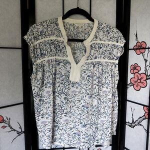 Lucky Brand White and Blue Floral V Neck  Sleeveless Top Ruffled Chest Medium